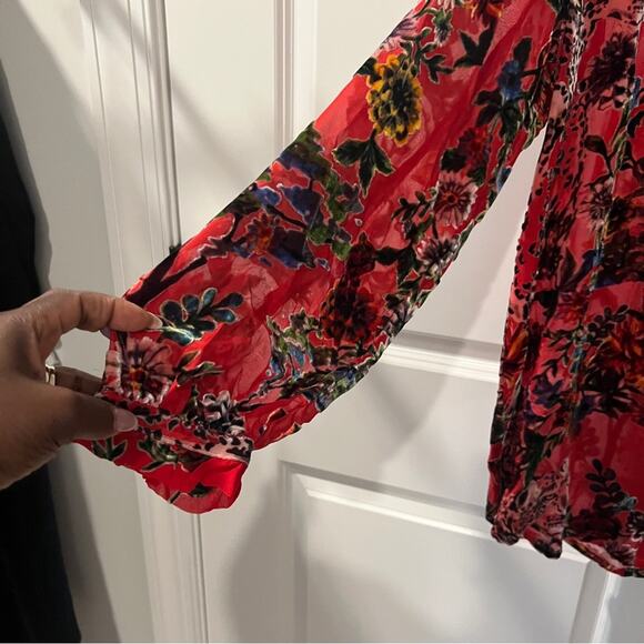 NWT $328 Johnny Was Silk M Red Yoella Burnout Tunic Top - Picture 5 of 9